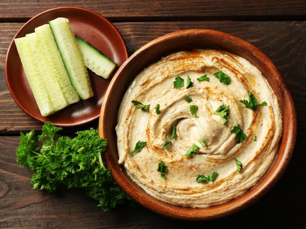 Cucumber Slices With Hummus