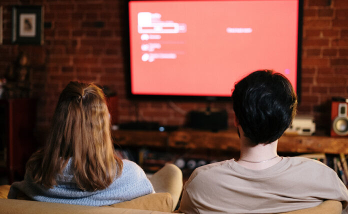 couple watching romantic hollywood movies