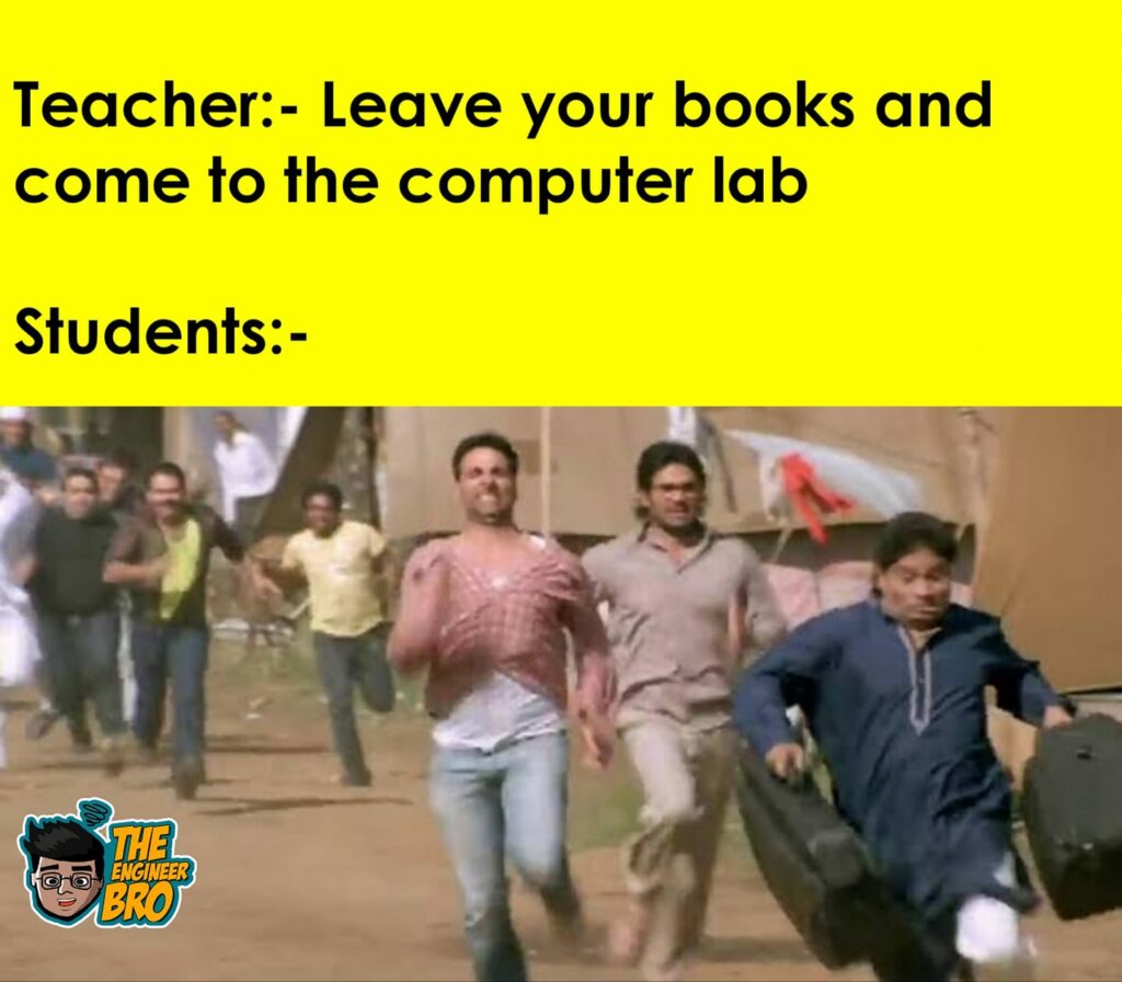 akshay kumar and sunil shetty running in hera pheri meme