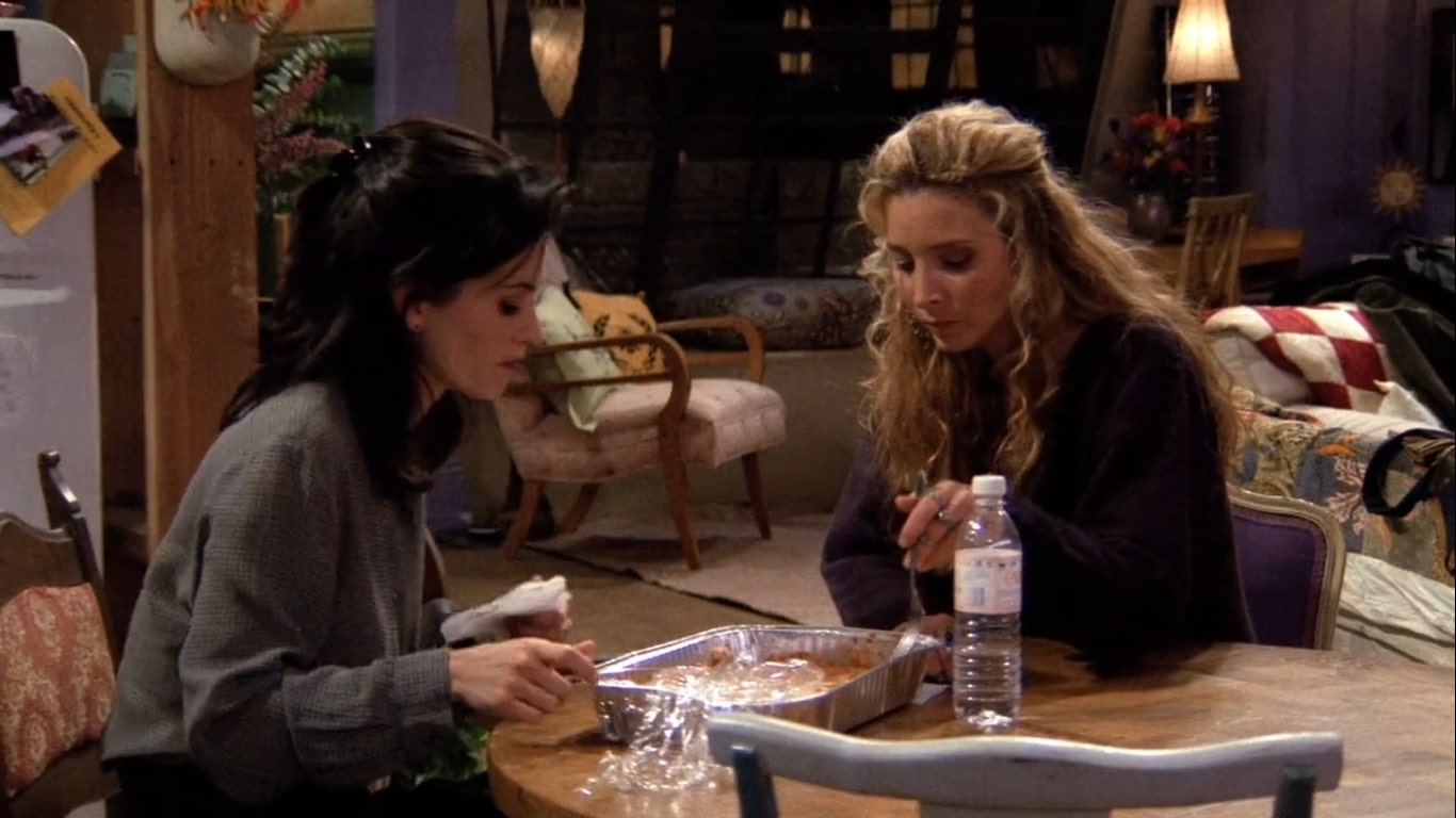 phoebe eating meat lasagna with monica
