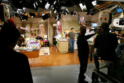 joey in the set of friends while shooting a scene