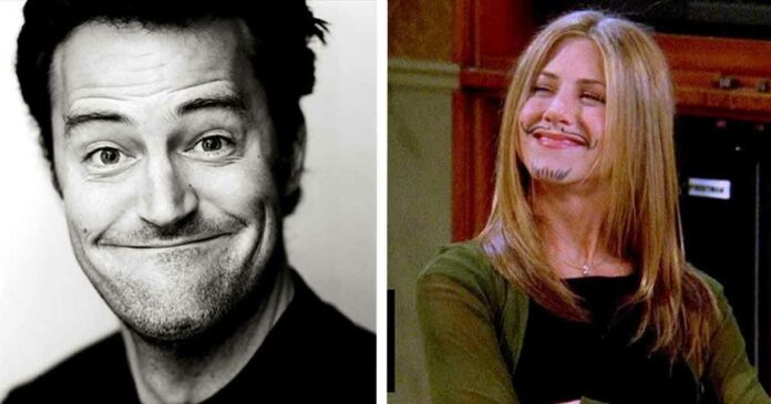 friends characters rachel and chandler smiling