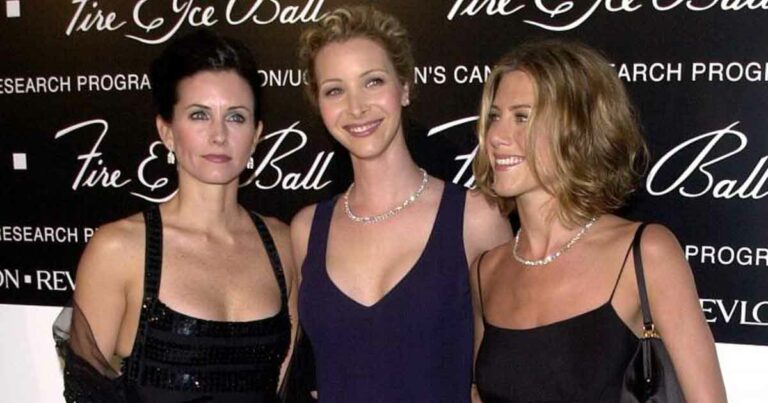 Lisa Kudrow Opens Up About Her Body Insecurity On The FRIENDS Set