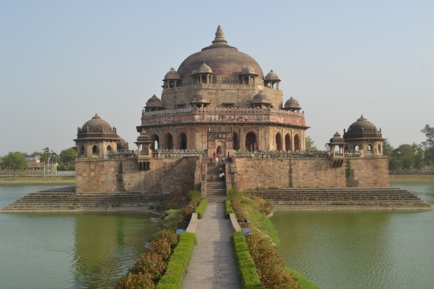 Tomb-of-Sher-Shah-Suri-Bihar