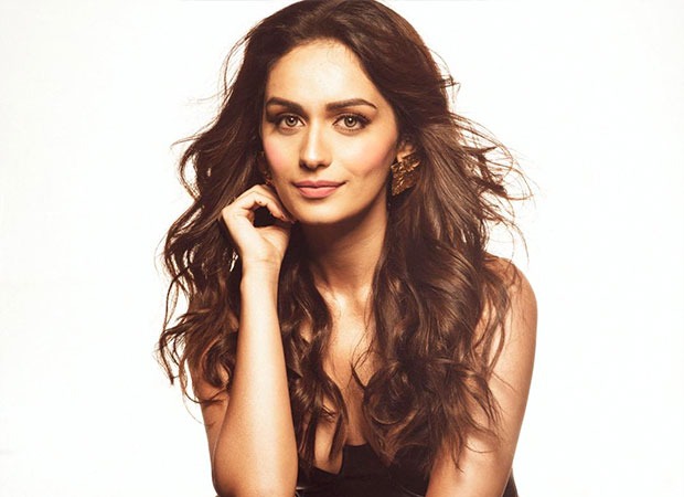 Manushi-Chhillar