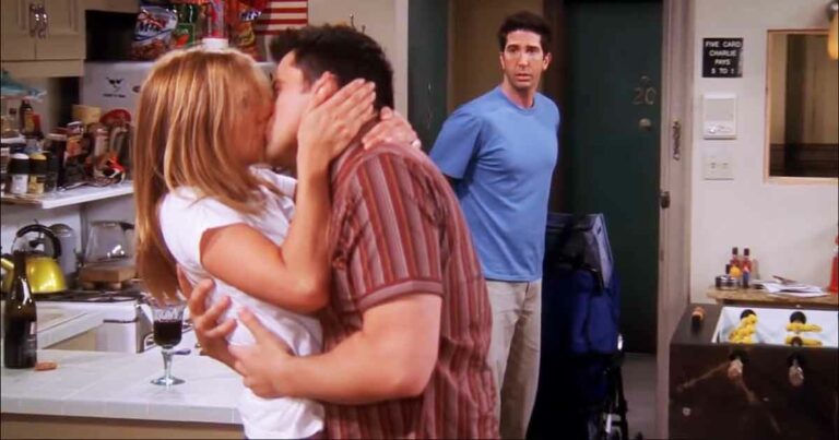 Top 9 Worst Couples in FRIENDS- Ranked!