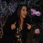43521993-9625983-Can_t_miss_her_Maggie_Wheeler_59_made_a_surprise_appearance_on_T-a-1_1622128870229