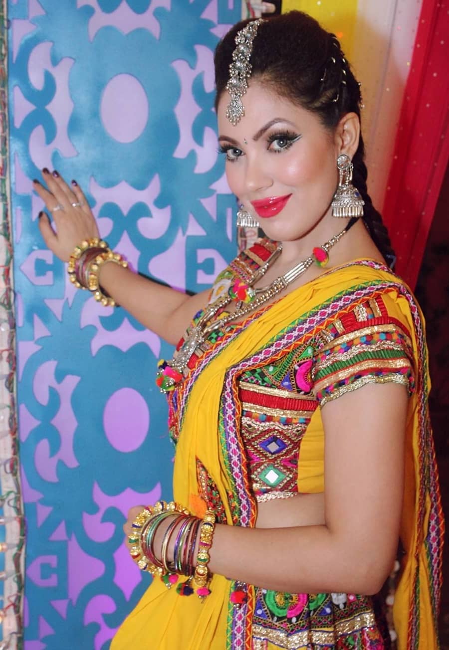 MUNMUN-DUTTA in ethnic wear