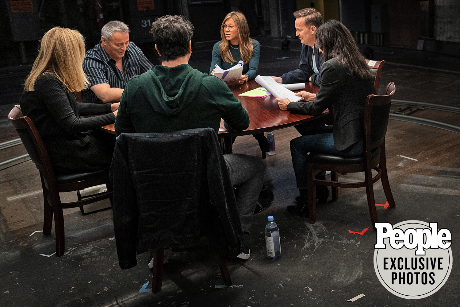 friends reunion table read fresh pics released online