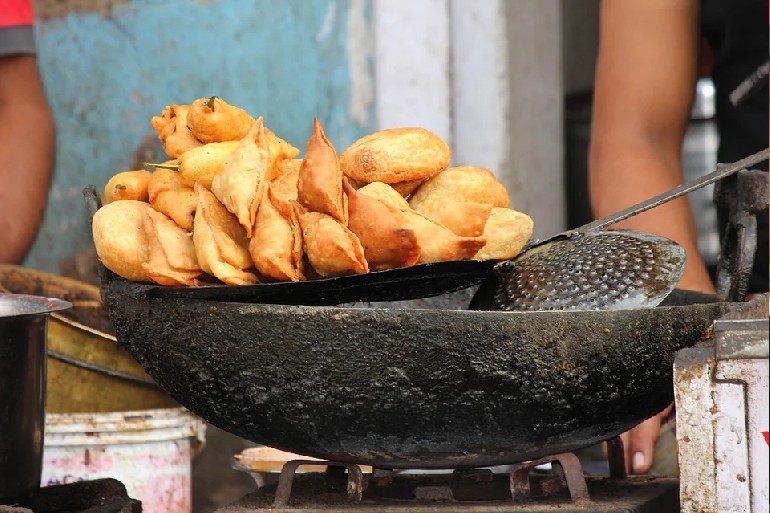 Samosa vendors