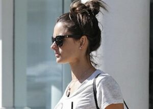 Alessandra Ambrosio hickey