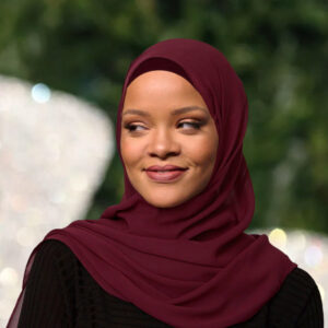 rihanna in hijab