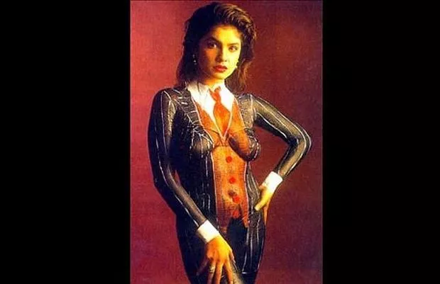 pooja bhatt body-fitted suit