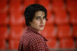 fatima shaikh short in dangal