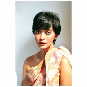 sayani gupta's vintage hair cut 