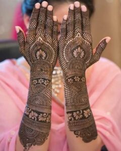 Elaborate Bridal Design for full hands
