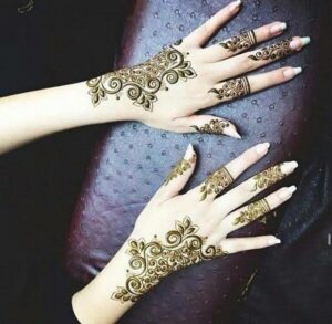 Exquisitely Detailed Mehndi Design