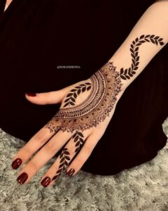 Leaf Branch Patterned Mehndi