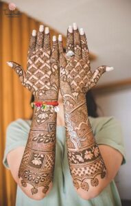 Floral Bridal Mehndi for full hands