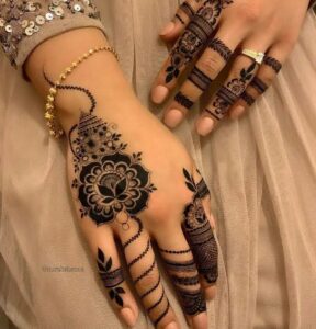 Arabic Mehndi with Motifs