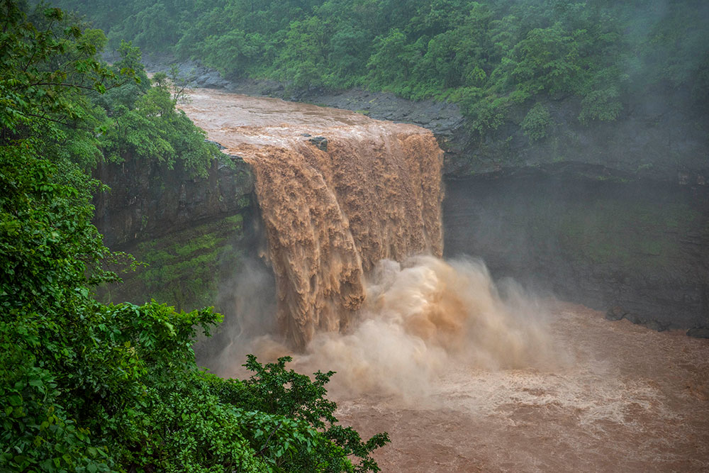 Girmal Waterfalls, Ahwa is a Gujarat waterfall