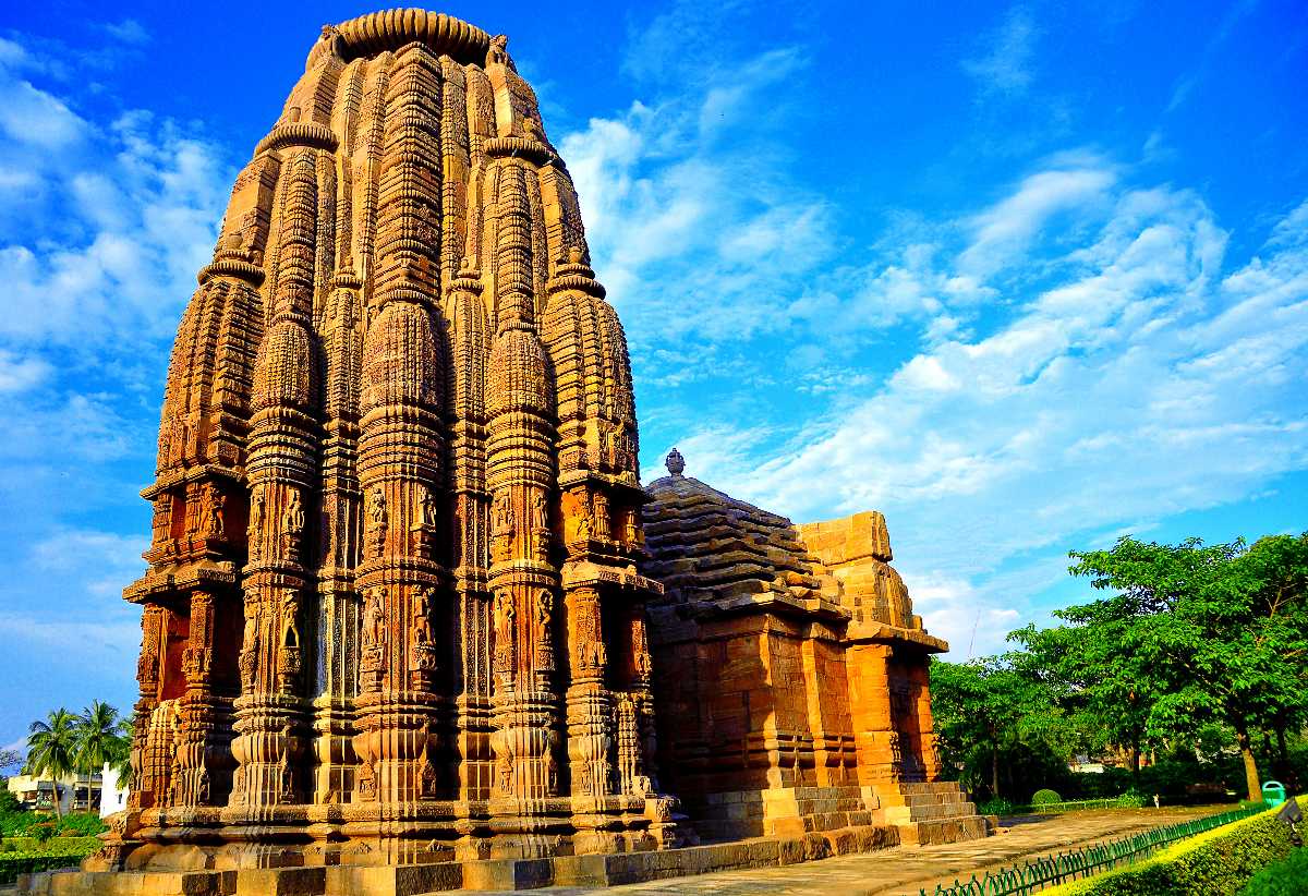Rajarani Temple is the best temple of Odisha