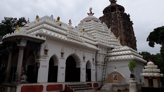 Sakhigopal Temple