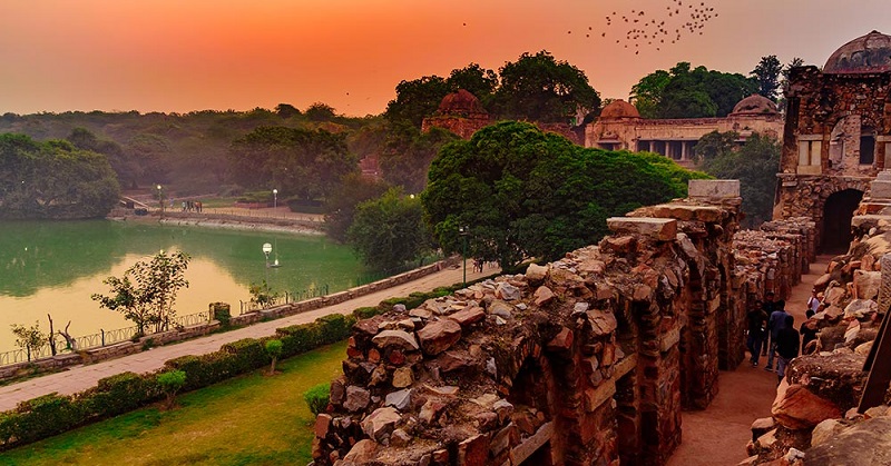 interesting places to visit in delhi with friends