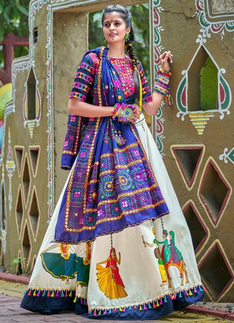 Exploring Traditional Gujarat Dresses To Know Gujarat Better