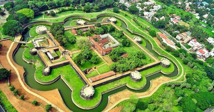 Forts and Palaces in Kerala