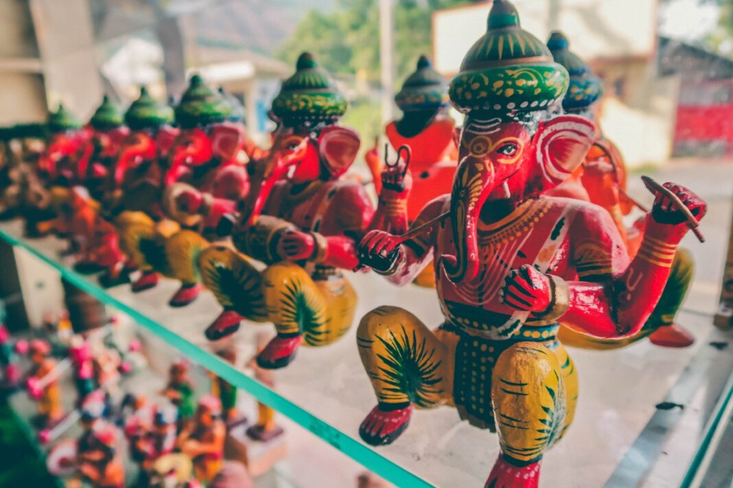 10 Famous Vijayawada Markets For All The Shopaholics