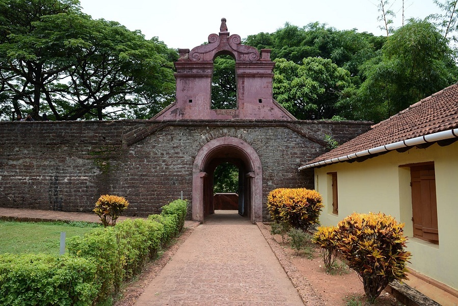 Thalassery Fort - Thalassery Tellicherry is one of the palaces of Kerala