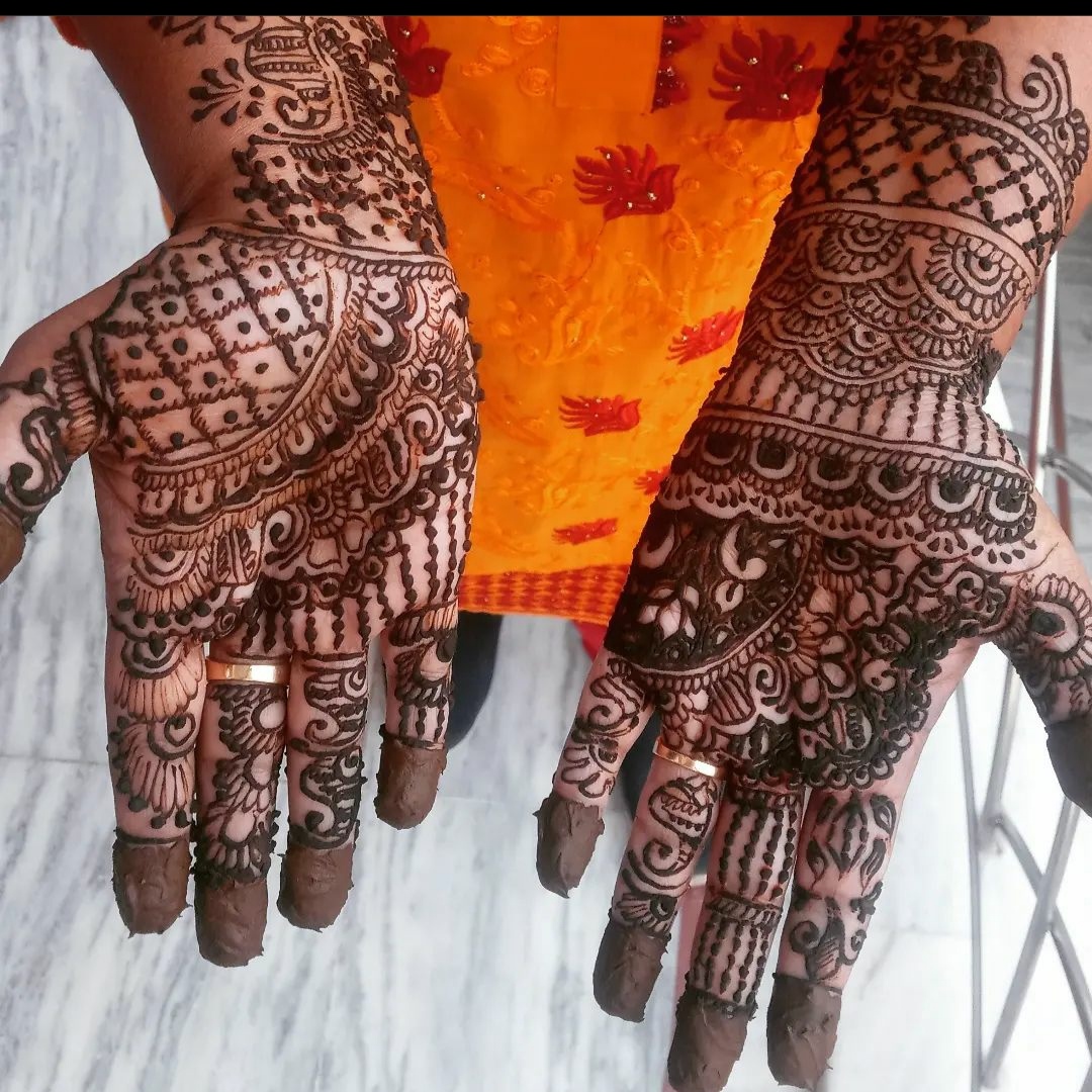 Instricate and detailed groom mehndi