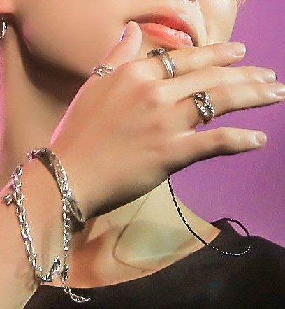 Jimin's small hands