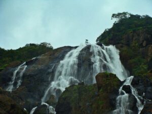 anashi waterfall