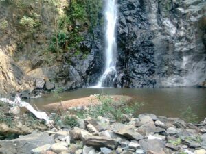 mainapi waterfall