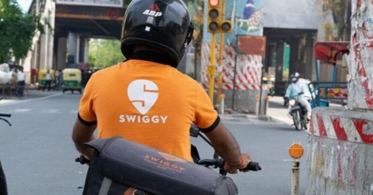 Woman Shares Screenshots Of Swiggy Agent’s Creepy Texts On Whatsapp