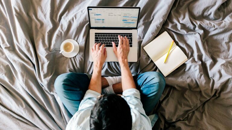 How To Earn Money Online At Home – 10 Sites To Help You Earn Money Online Easy Way