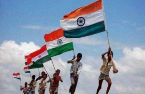 Are you hoping to listen to some nice patriotic Independence day song? Here are 7 of the best patriotic songs to get you in the patriotic mood. Independence day photo, Independence day picture, Independence day song,
