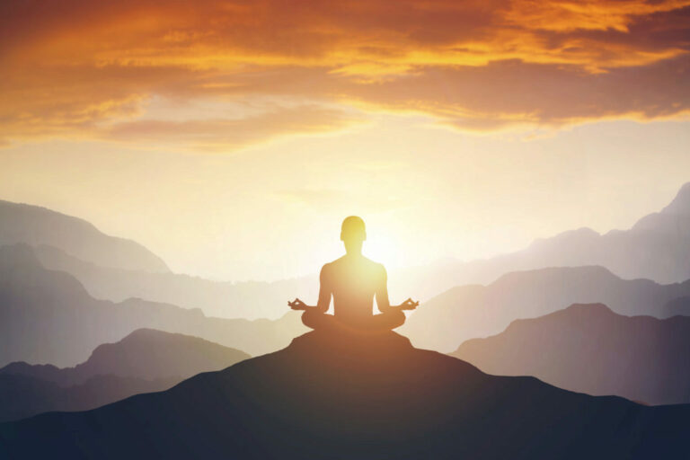 Best Meditation Quotes In Hindi & English To Find Peace
