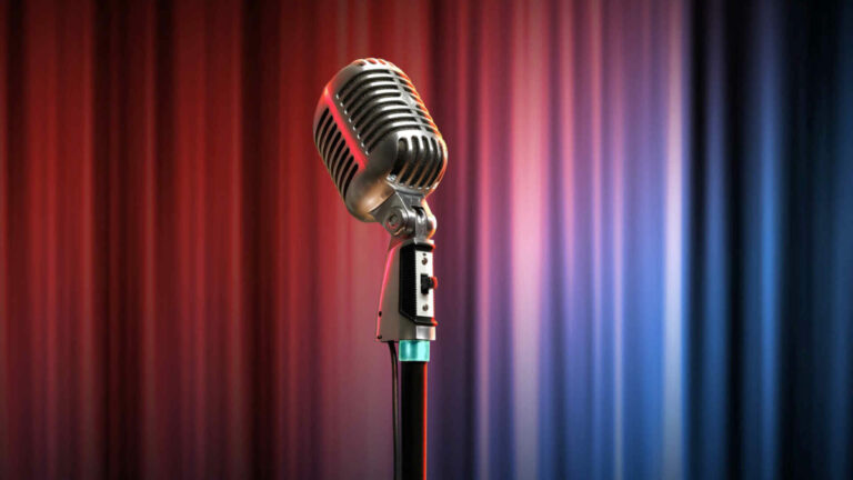 10 Indian Stand Up Comedians Who Will Make You Laugh Out Loud
