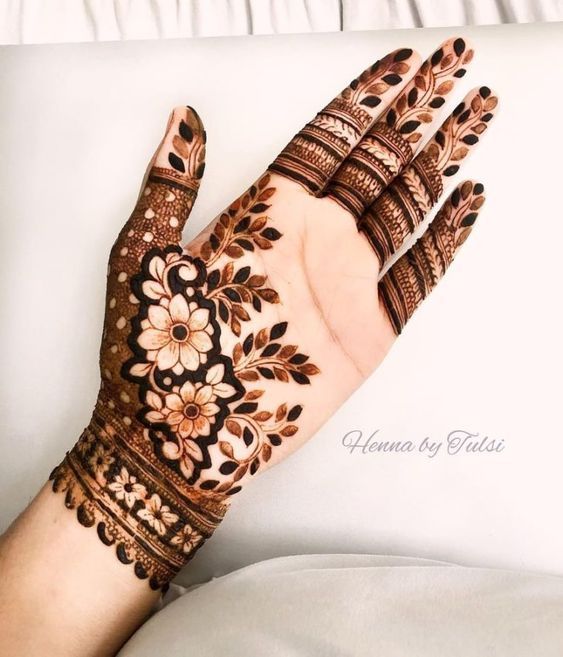 Arabic Flower Shaded Front Hand Mehndi Design