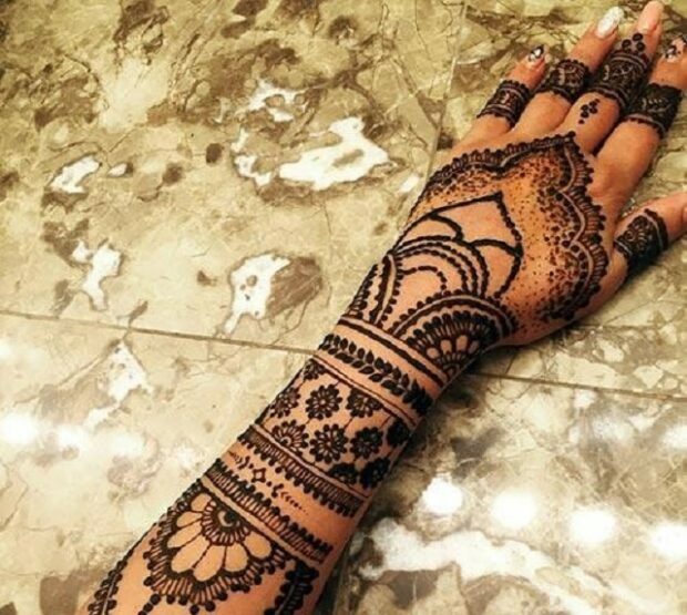 dome bridal mehndi design