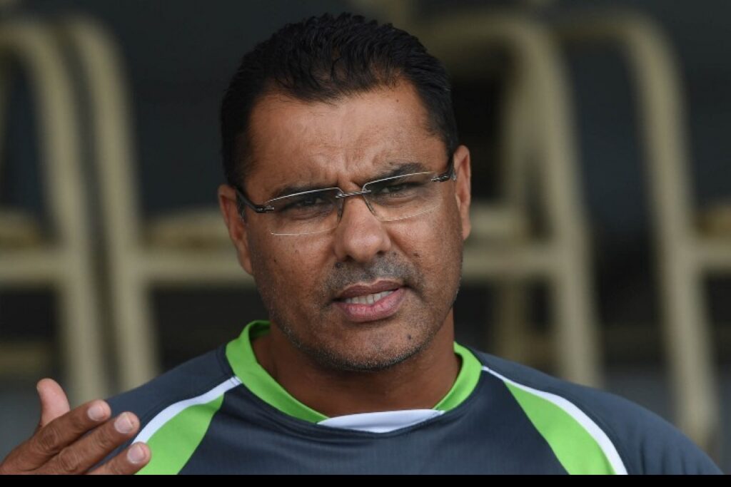Waqar Younis conveys Christmas wishes to Brian Lara, gets trolled by Twitterati
