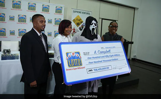 Lottery winner ‘shows up in Scream mask so family won’t beg him for money’